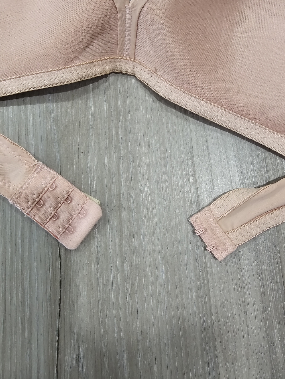 Jessica Simpson Seamless Light Pink Wireless T-Shirt Bra - Picture 8 of 9